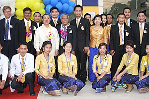 H.E. Vilayvanh PHOMKHE, governor of Savannakhet province, taking photo with ACLEDA Bank
