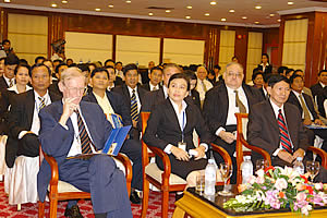 Delegates to the signing agreement