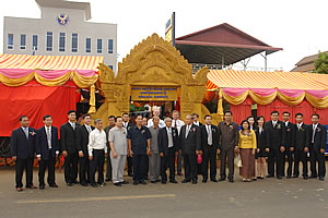Delegates taking photo in front of ACLEDA Bank Plc. Kampong Thmar branch