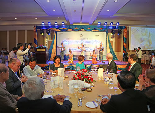 Distinguished guests in the official launching of ACLEDA VISA Credit Card
